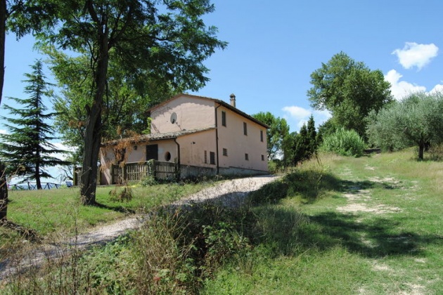 Todi, ,Farmhouse,For Sale,1027